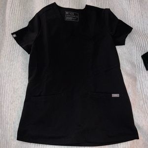 Figs scrub top - black